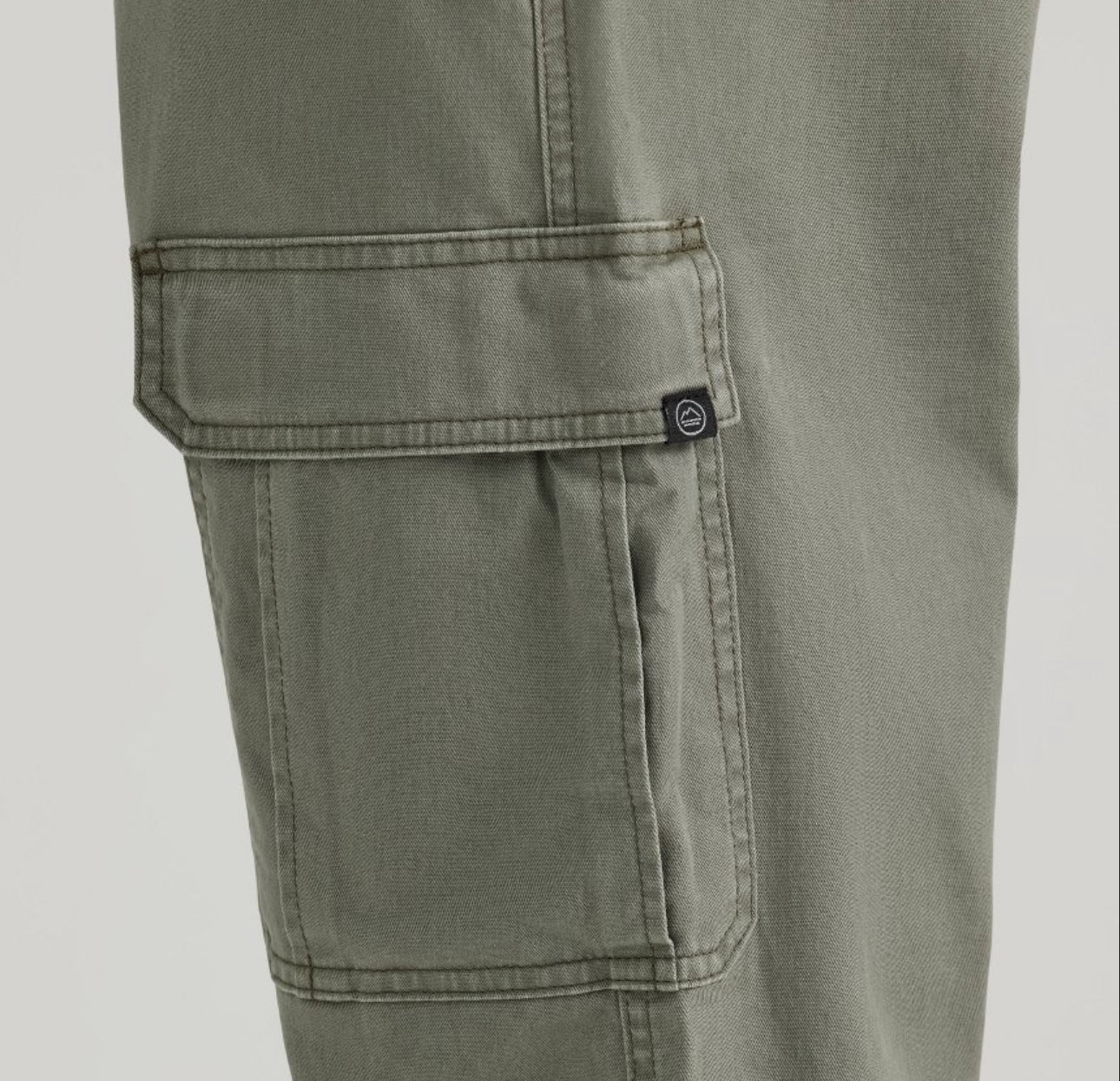 Wrangler Men’s ATG Relaxed Cargo Pants- Dust Olive